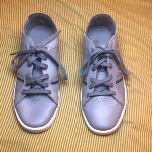 Men’s size 8 grey Lacoste shoes